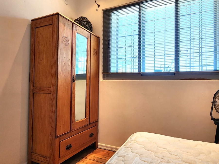 2 Bedroom Property for Sale in Sea Point Western Cape
